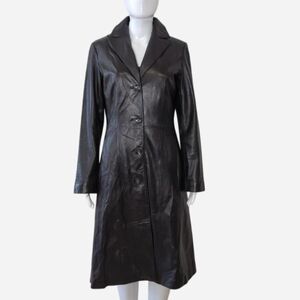 Danier black long leather trench coat Size XS Button closure